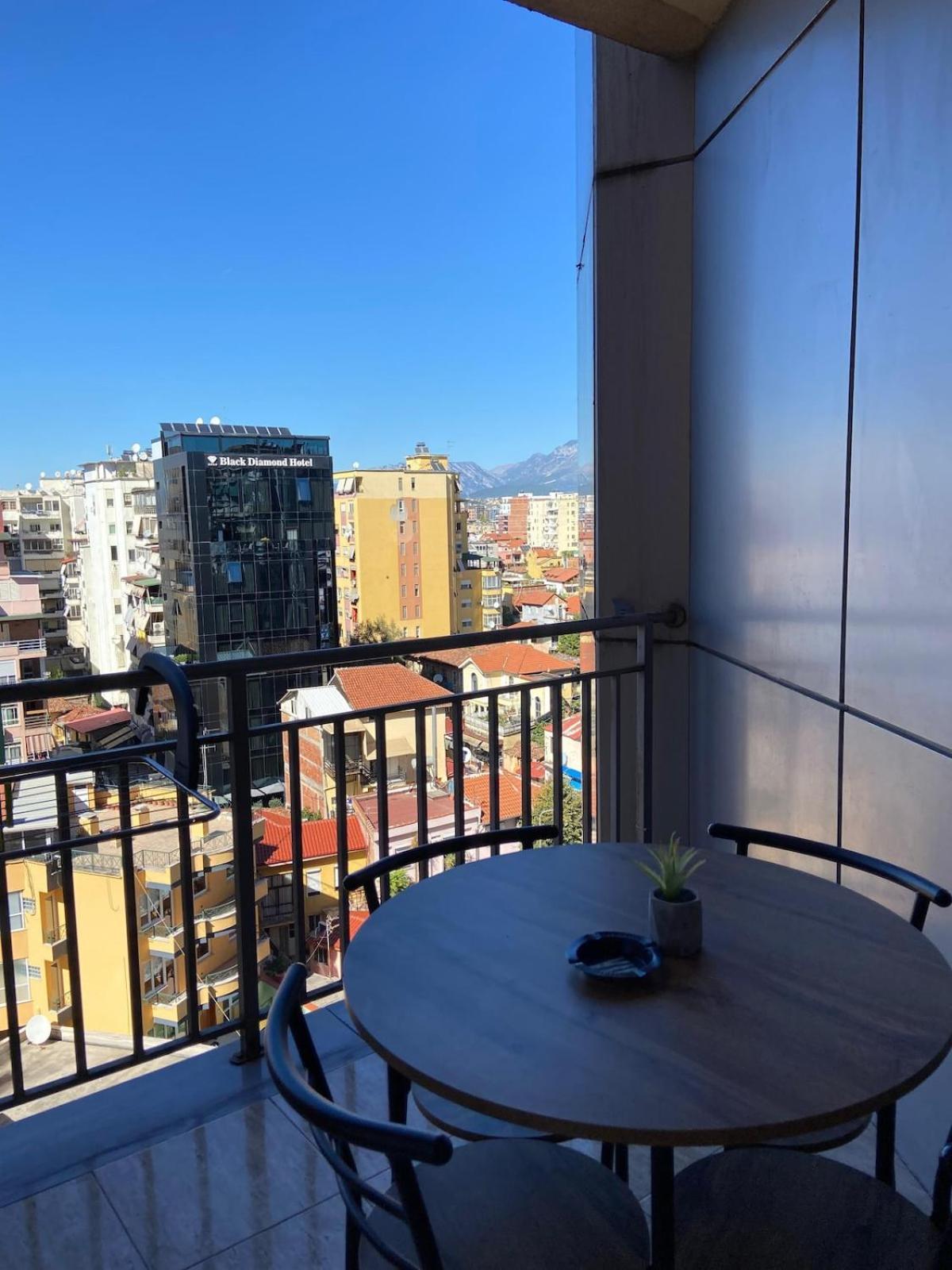 A&nd Tirana